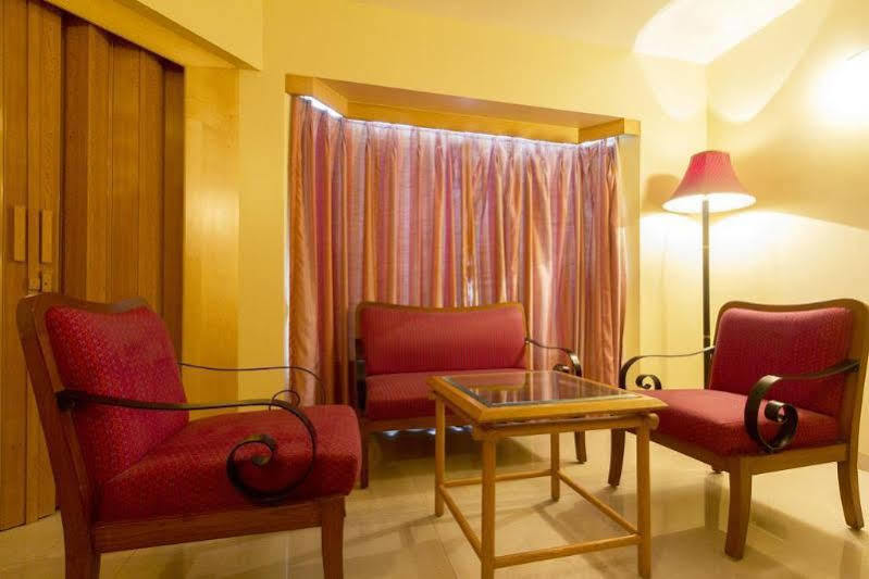 Hotel Gandharva Shivajinagar Pune Dış mekan fotoğraf